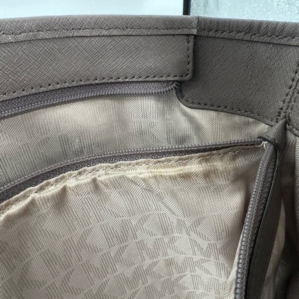 MICHAEL Michael Kors Jet Set Zip Top Laptop Leather Shoulder Tote (Cinder) - Picture 7 of 16